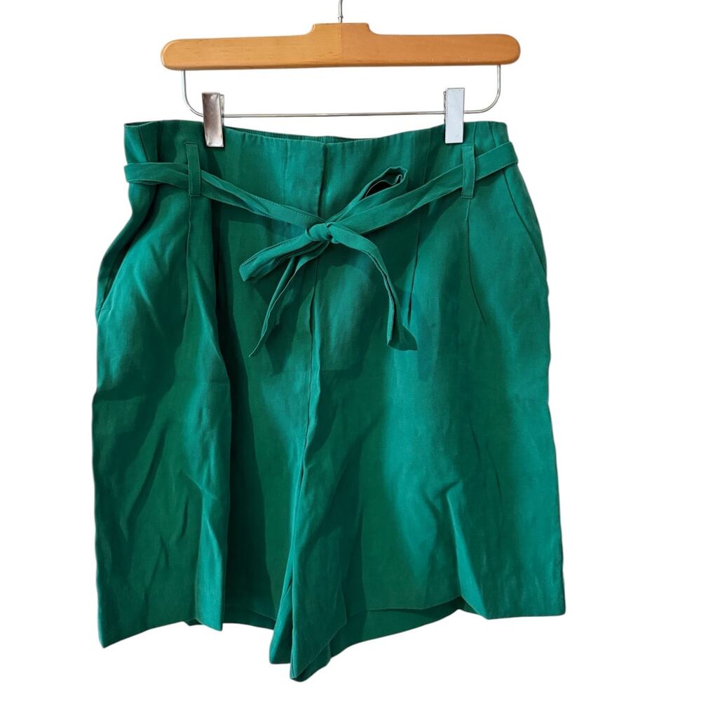 Boden Soft Belted High Waisted Shorts Emerald Green 8